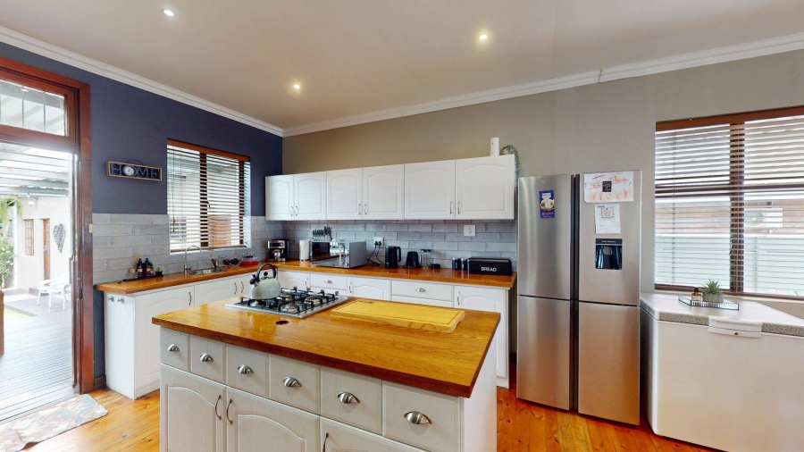 3 Bedroom Property for Sale in Newton Park Eastern Cape